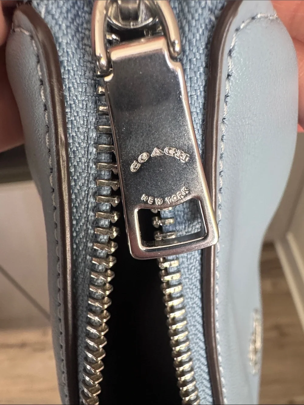 Coach Pace Cornflower Blue Hobo Bag Logo Strap Crossbody Silver HW EUC CT644